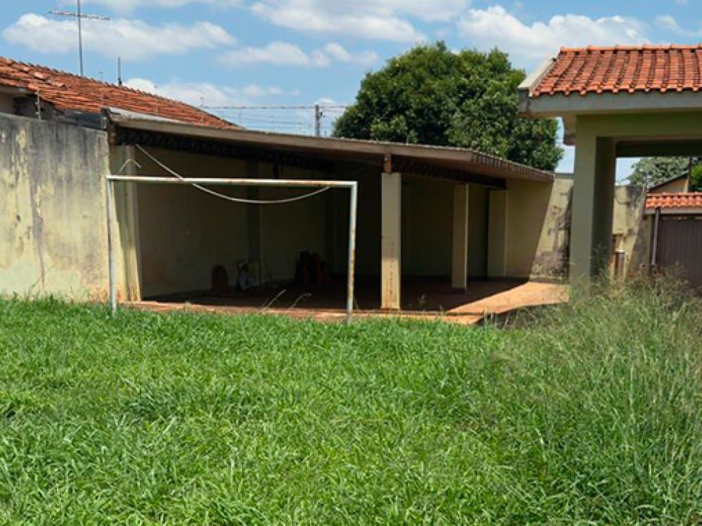 Foto 13 de 53: Casa em leilão em Araraquara - SP, bairro Vila Xavier — Casa 721 m² (área construída) e 2.187 m² (área total) - Vila Xavier - Araraquara - SP