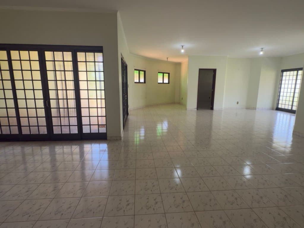 Foto 27 de 53: Casa em leilão em Araraquara - SP, bairro Vila Xavier — Casa 721 m² (área construída) e 2.187 m² (área total) - Vila Xavier - Araraquara - SP