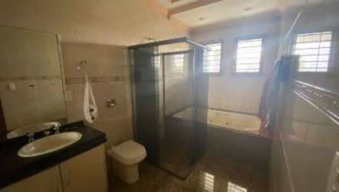 Foto 15 de 17: Casa em leilão em Cascavel - PR, bairro São Cristóvão — Casa 311 m² - São Cristóvão - Cascavel - PR