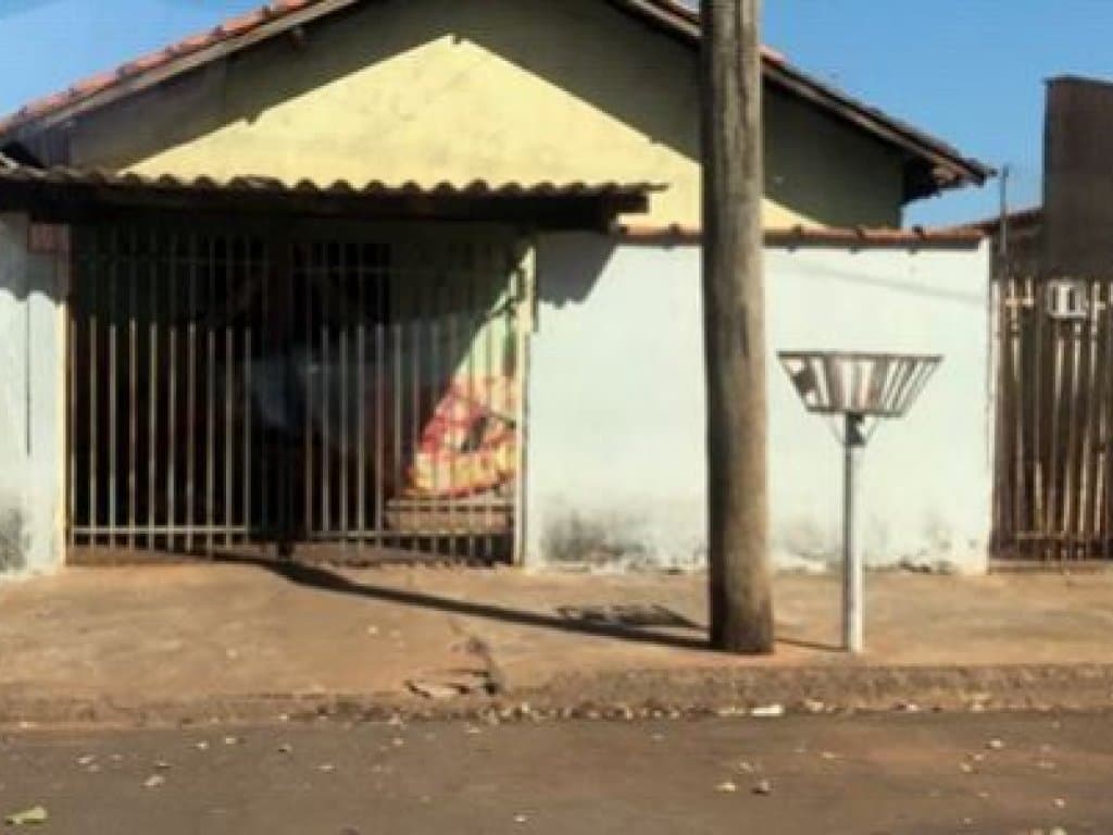 Foto 2 de 5: Casa em leilão em Olímpia - SP, bairro Jardim Santa Fé — Casa em Terreno de 250 m² - Jardim Santa Fé - Olímpia - SP
