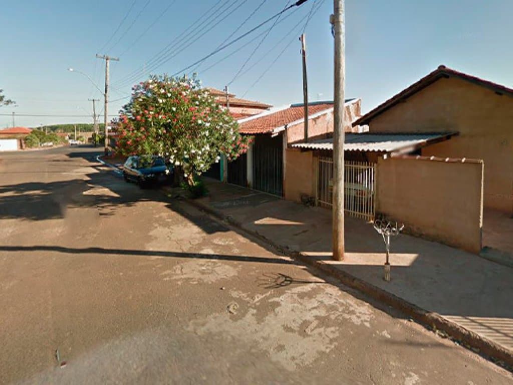 Foto 4 de 5: Casa em leilão em Olímpia - SP, bairro Jardim Santa Fé — Casa em Terreno de 250 m² - Jardim Santa Fé - Olímpia - SP