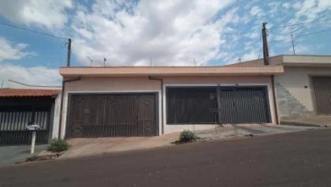 Foto 2 de 3: Casa em leilão em São Carlos - SP, bairro Jardim Social Belvedere — Casa 199 m² - Jardim Social Belvedere - São Carlos - SP