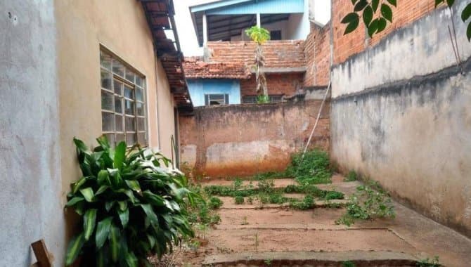 Foto 10 de 15: Casa em leilão em Agudos - SP, bairro Vila Santa Cecilia — Casa 84 m² - Vila Santa Cecilia - Agudos - SP