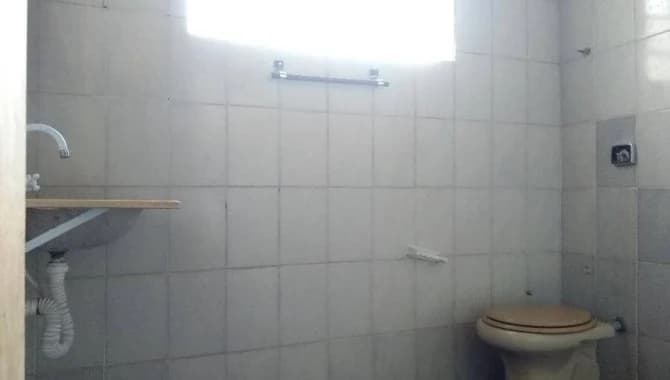 Foto 5 de 15: Casa em leilão em Agudos - SP, bairro Vila Santa Cecilia — Casa 84 m² - Vila Santa Cecilia - Agudos - SP