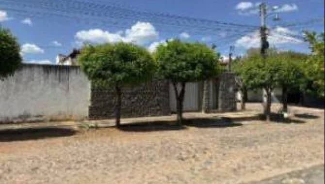 Casa em leilão em Crateús - CE, bairro Planalto — Casa 144 m² - Planalto - Crateús - CE
