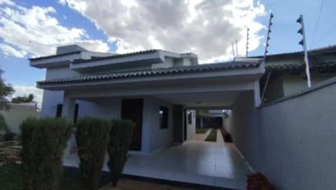 Foto 4 de 5: Casa em leilão em Lucas Do Rio Verde - MT, bairro Veneza — Casa 205 m² - Veneza - Lucas do Rio Verde - MT