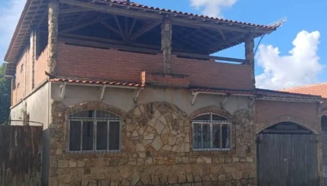 Foto 7 de 12: Casa em leilão em São Vicente De Minas - MG, bairro Centro — Casa 234 m² - Centro - São Vicente de Minas - MG