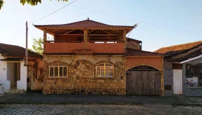 Foto 10 de 12: Casa em leilão em São Vicente De Minas - MG, bairro Centro — Casa 234 m² - Centro - São Vicente de Minas - MG