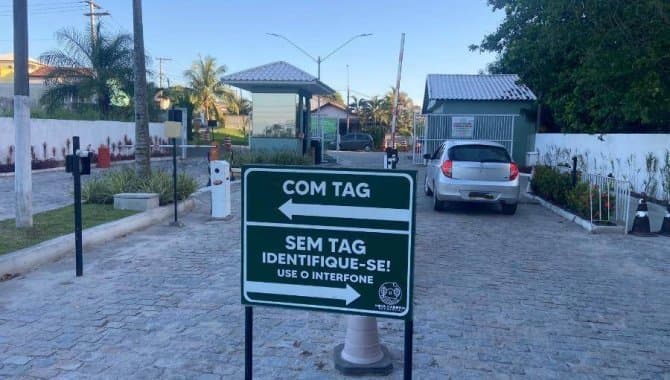 Foto 3 de 13: Casa em leilão em Itaboraí - RJ, bairro Caluge — Casa em Condomínio 75 m² (01 vaga) - Caluge - Itaboraí - RJ