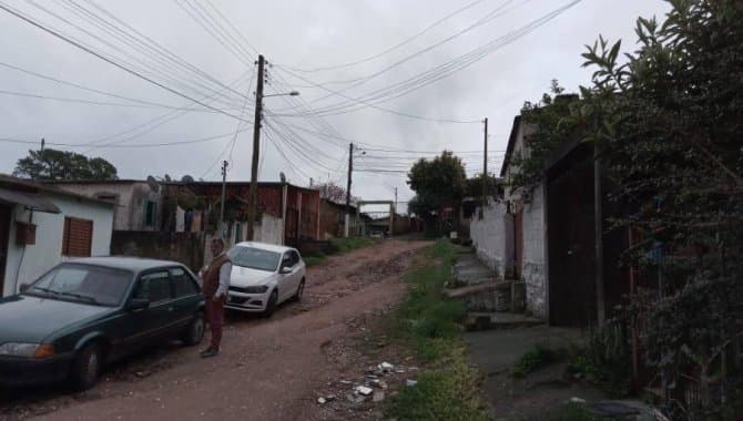 Foto 4 de 22: Casa em leilão em Porto Alegre - RS, bairro Sarandi — Casa 38 m² - Sarandi - Porto Alegre - RS