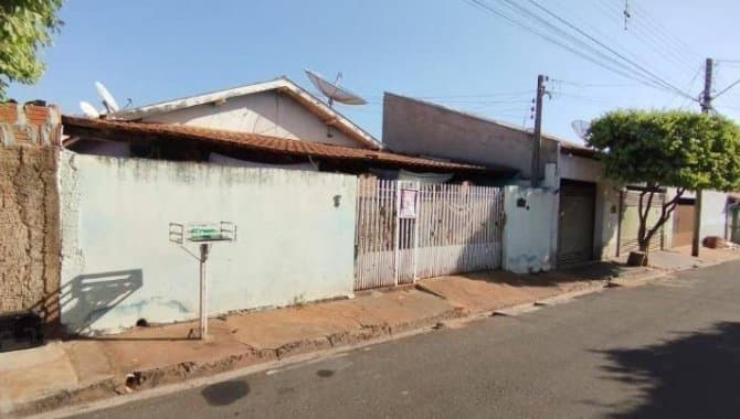 Foto 4 de 7: Casa em leilão em Castilho - SP, bairro Centro — Casa 104 m² - Centro - Castilho - SP