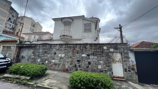 Foto 2 de 15: Casa em leilão em Rio De Janeiro - RJ, bairro Vila Isabel — Casa 374 m² - Vila Isabel - Rio de Janeiro - RJ