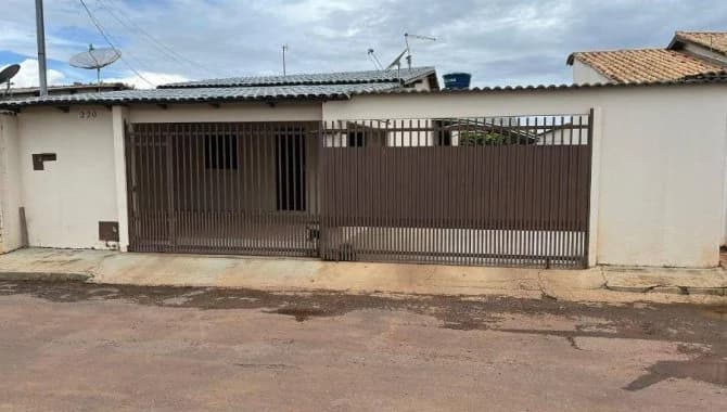 Casa em leilão em Formosa - GO, bairro Setor Nordeste — Casa 196 m² - Setor Nordeste - Formosa - GO