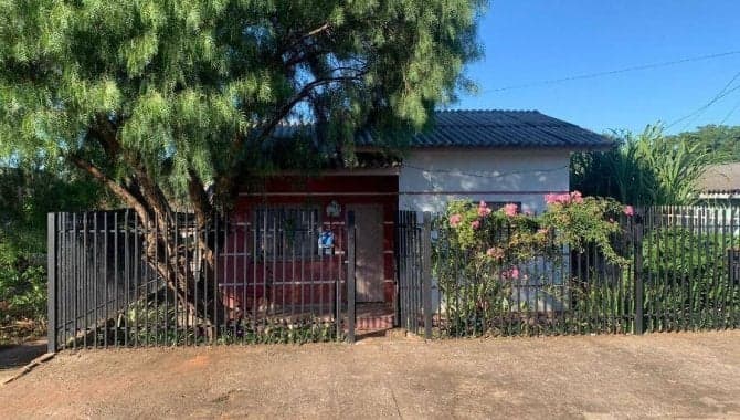 Foto 1 de 19: Casa em leilão em Passo Fundo - RS, bairro Roselândia — Casa 56 m² - Roselândia - Passo Fundo - RS