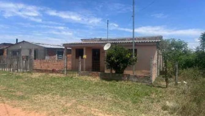 Foto 2 de 4: Casa em leilão em Sant'ana Do Livramento - RS, bairro Parque São José — Casa 38 m² - Parque São José - Santana do Livramento - RS
