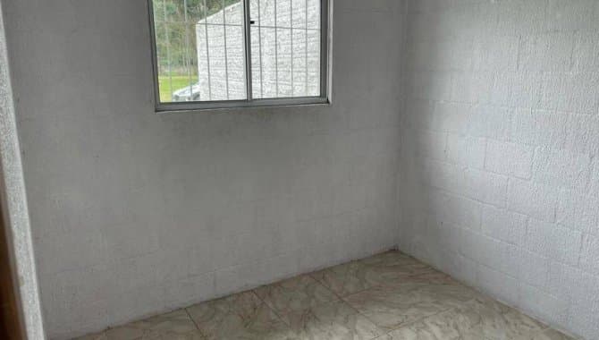 Foto 8 de 10: Casa em leilão em Pelotas - RS, bairro Três Vendas — Casa 40 m² - Três Vendas - Pelotas - RS