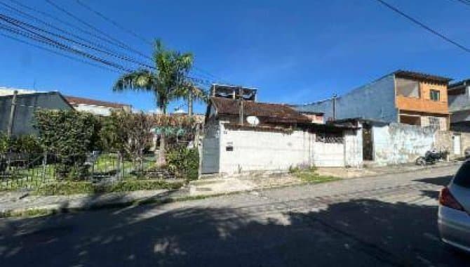 Foto 2 de 6: Casa em leilão em Rio De Janeiro - RJ, bairro Vila Valqueire — Casa em Condomínio 73 m² - Vila Valqueire - Rio De Janeiro - RJ