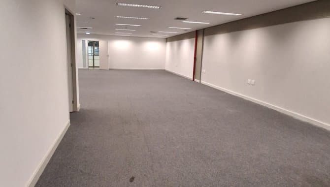 Foto 9 de 12: Casa em leilão em São Paulo - SP, bairro Casa Verde — Ex-Agência 2.087 m² - Casa Verde - São Paulo - SP