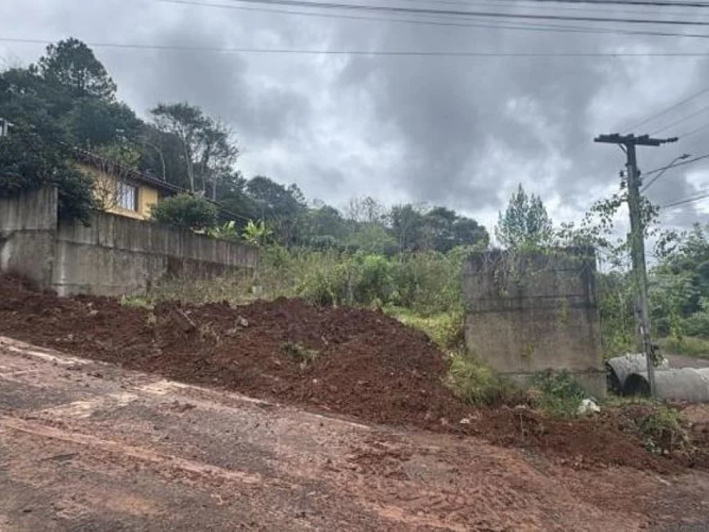 Foto 3 de 3: Terreno em leilão em Joaçaba - SC, bairro Jardim Lindóia — Terreno 360 m² - Joaçaba-SC - Rua Itália Loraski - Lt. 06 da Qd. AL - Jardim Lindóia (Vila Remor)