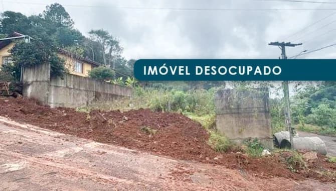 Foto 1 de 3: Terreno em leilão em Joaçaba - SC, bairro Jardim Lindóia — Terreno 360 m² - Joaçaba-SC - Rua Itália Loraski - Lt. 06 da Qd. AL - Jardim Lindóia (Vila Remor)