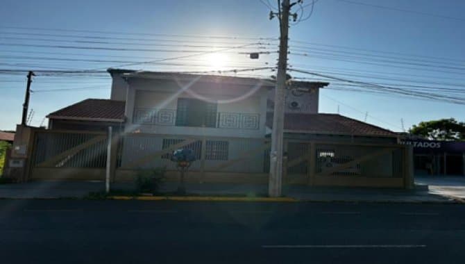 Foto 1 de 2: Casa em leilão em Campo Grande - MS, bairro Sobrinho — Casa 517 m² - Campo Grande-MS - Rua dos Andradas, 239 - Sobrinho