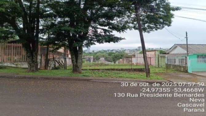 Foto 1 de 2: Terreno em leilão em Cascavel - PR, bairro Neva — Terreno 621 m² - Cascavel-PR - Rua Presidente Bernardes, 140 - Neva