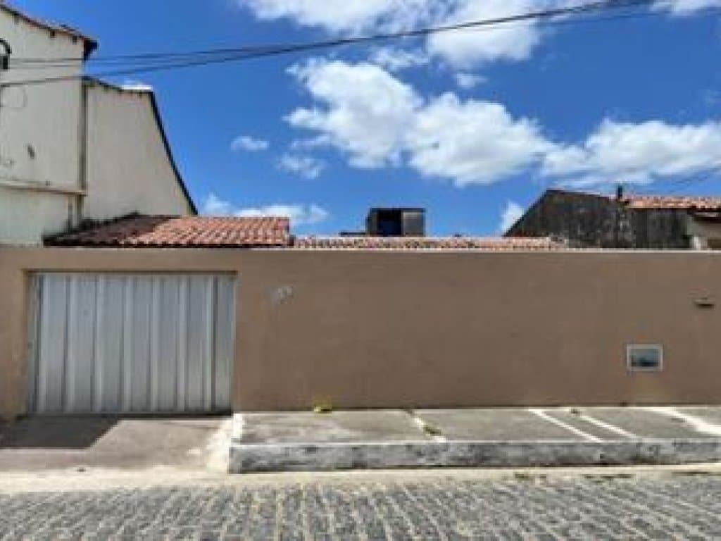 Foto 3 de 3: Casa em leilão em Maracanaú - CE, bairro Jereissati II — Casa 47 m² - Jereissati II - Maracanaú - CE