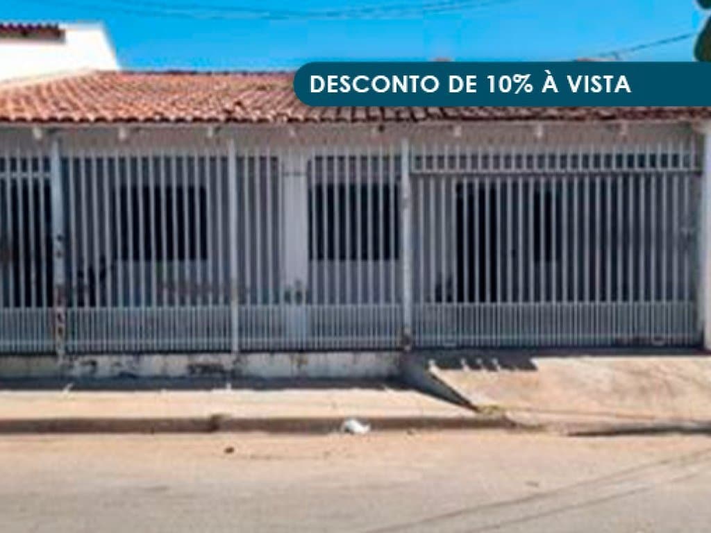Foto 2 de 3: Casa em leilão em Cuiabá - MT, bairro Morada da Serra — Casa 42 m² - Morada da Serra - Cuiabá - MT