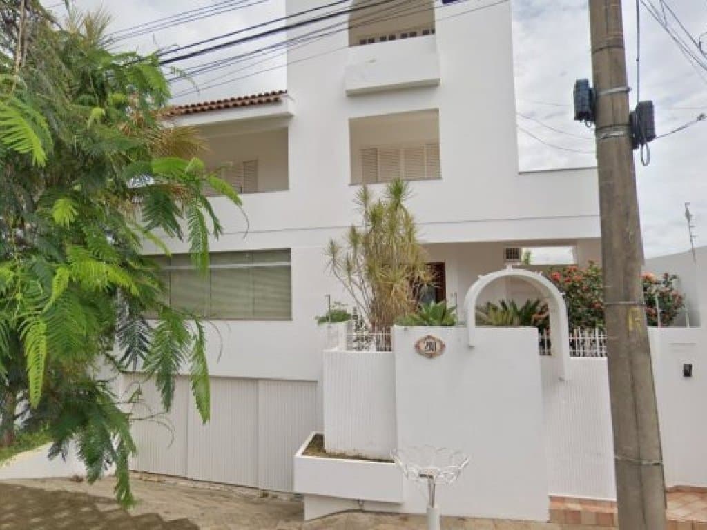 Foto 4 de 5: Casa em leilão em São João Da Boa Vista - SP, bairro Parque Colina da Mantiqueira — Casa 412 m² (com 4 pavimentos) - Parque Colina da Mantiqueira - São João da Boa Vista - SP