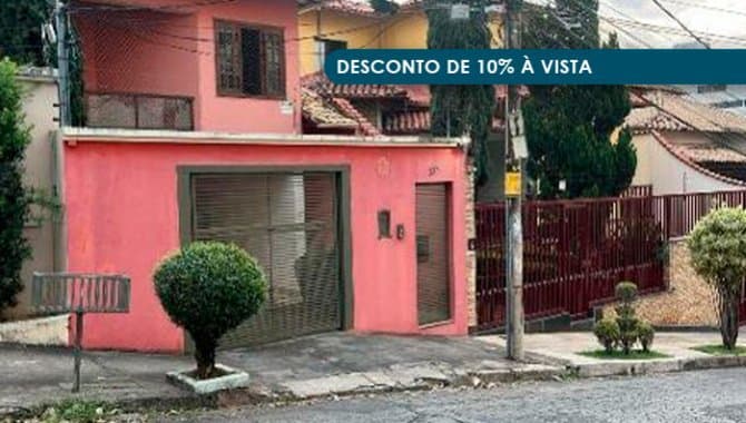 Foto 1 de 3: Casa em leilão em Belo Horizonte - MG, bairro Castelo — Casa 210 m² - Castelo - Belo Horizonte - MG
