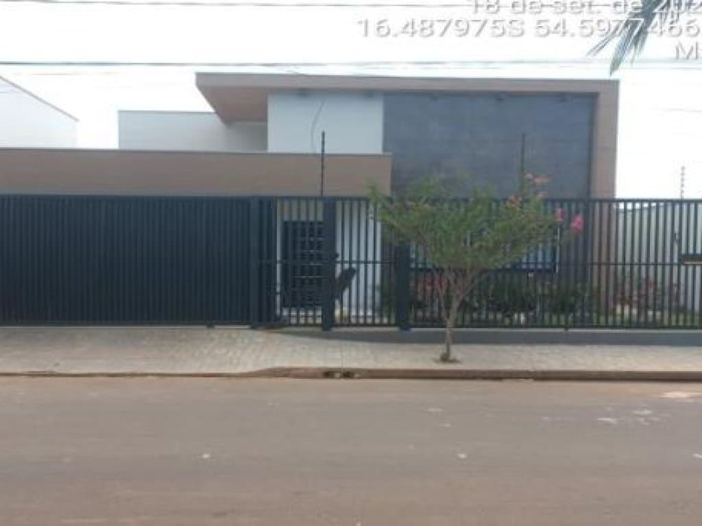 Foto 2 de 2: Casa em leilão em Rondonópolis - MT, bairro Parque das Rosas — Casa 181 m² - Rondonópolis-MT - Rua I, 215 - Parque das Rosas