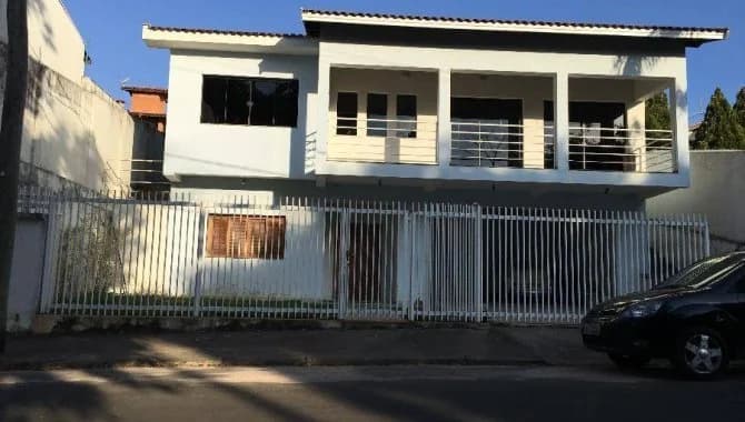 Foto 1 de 4: Casa em leilão em Águas De São Pedro - SP, bairro Centro — Casa 249 m² - Centro - Águas de São Pedro - SP