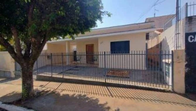 Foto 1 de 13: Casa em leilão em Tanabi - SP, bairro Centro — Casa 112 m² - Centro - Tanabi - SP