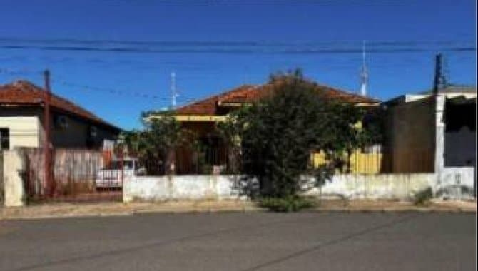 Foto 1 de 3: Casa em leilão em Assis - SP, bairro Centro — Casa 165 m² - Centro - Assis - SP