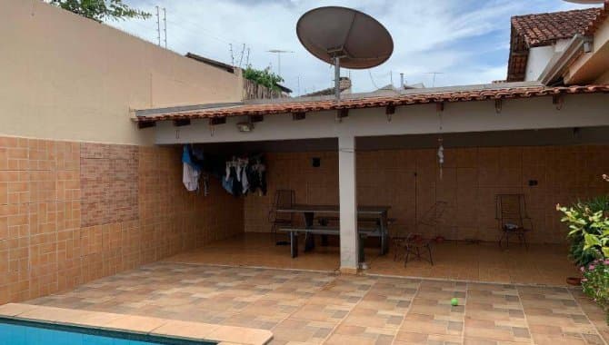 Foto 3 de 15: Casa em leilão em Cuiabá - MT, bairro Jardim Itália — Casa 239 m² - Jardim Itália - Cuiabá - MT