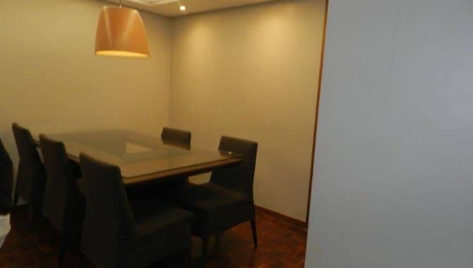 Foto 13 de 15: Apartamento em leilão em Porto Alegre - RS, bairro São Geraldo — Apartamento 179 m² (02 vagas) - São Geraldo - Porto Alegre - RS