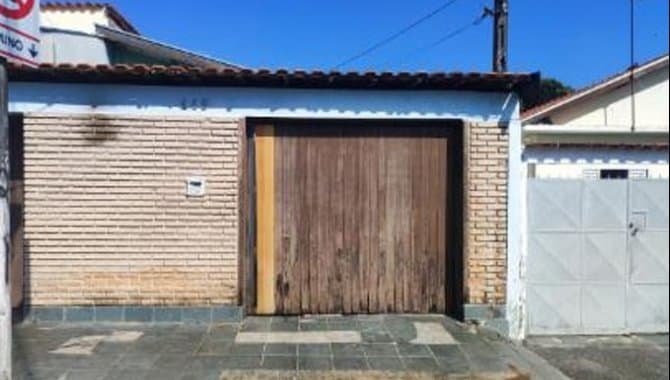 Casa em leilão em São José Dos Campos - SP, bairro Vila Ester — Casa 60 m² - Vila Ester - São José dos Campos - SP