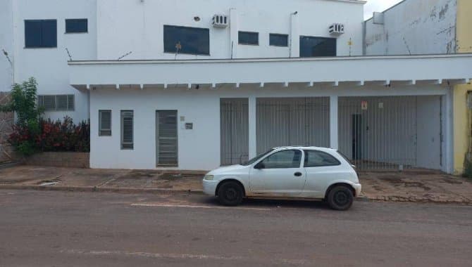 Foto 1 de 26: Casa em leilão em Rondonópolis - MT, bairro Vila Birigui — Casa 242 m² - Vila Birigui - Rondonópolis - MT