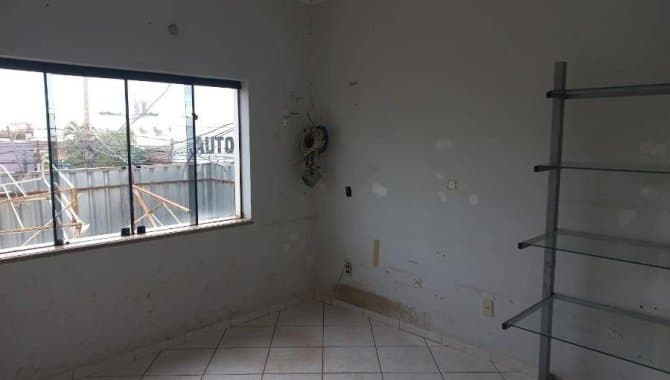 Foto 3 de 26: Casa em leilão em Rondonópolis - MT, bairro Vila Birigui — Casa 242 m² - Vila Birigui - Rondonópolis - MT