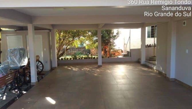Foto 2 de 32: Casa em leilão em Sananduva - RS, bairro Giusti — Casa, Padrão, 1 Vaga(S) de Garagem