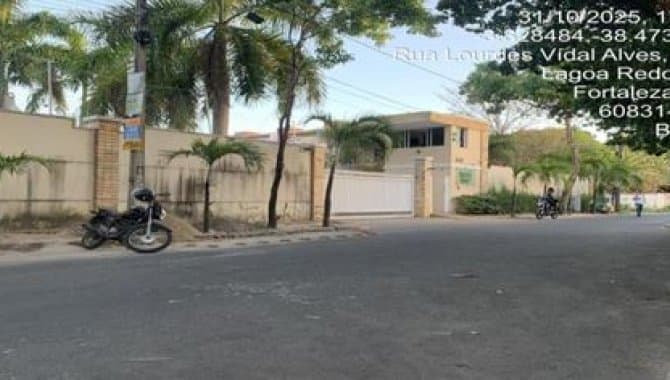 Foto 1 de 2: Casa em leilão em Fortaleza - CE, bairro Lagoa Redonda — Casa 86 m² - Fortaleza-CE - Rua Lourdes Vidal Alves, 999 - Casa Duplex 35 - Lagoa Redonda
