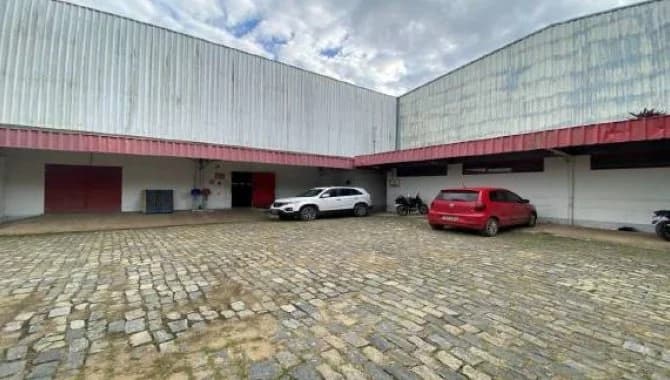 Foto 10 de 14: Comercial em leilão em Capinópolis - MG — Galpão com Área de 8 ha - Além Paraíba - MG