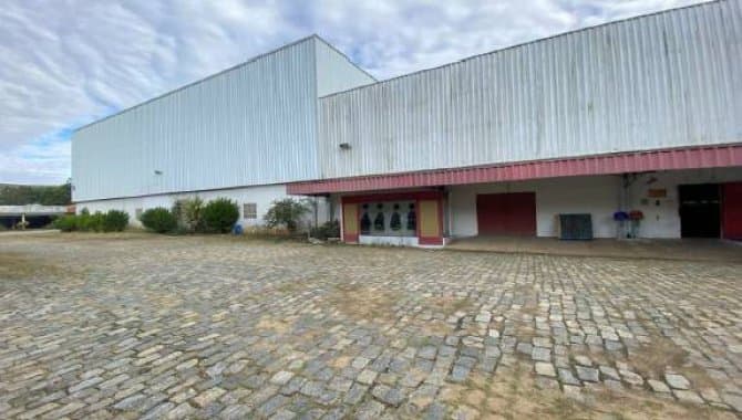 Foto 1 de 14: Comercial em leilão em Capinópolis - MG — Galpão com Área de 8 ha - Além Paraíba - MG