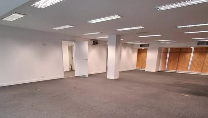 Foto 8 de 16: Comercial em leilão em São Paulo - SP, bairro Tatuapé — Ex-Agência com 2.225 m² (área total) e 514 m² (de construção) Excelente Oportunidade para Incorporação - Tatuapé - São Paulo - SP