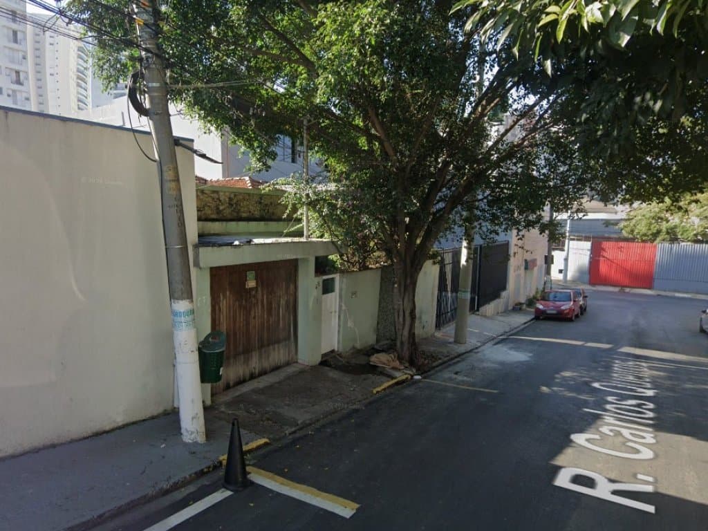 Foto 3 de 4: Casa em leilão em São Paulo - SP, bairro Vila Sofia — Casa 255 m² em Terrreno 435 m² (próx. Av. Washington Luís) - Vila Sofia - São Paulo - SP