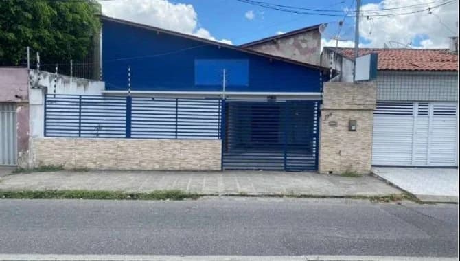 Foto 6 de 10: Casa em leilão em Campina Grande - PB, bairro São José — Casa 360 m² - São José - Campina Grande - PB