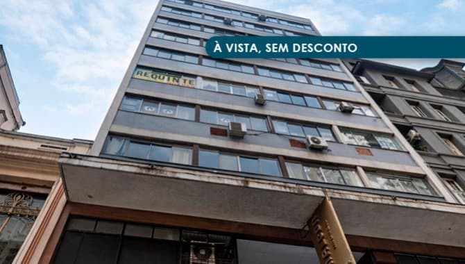 Foto 1 de 4: Comercial em leilão em Porto Alegre - RS, bairro Centro Histórico — Sala Comercial 43 m² - Centro Histórico - Porto Alegre - RS