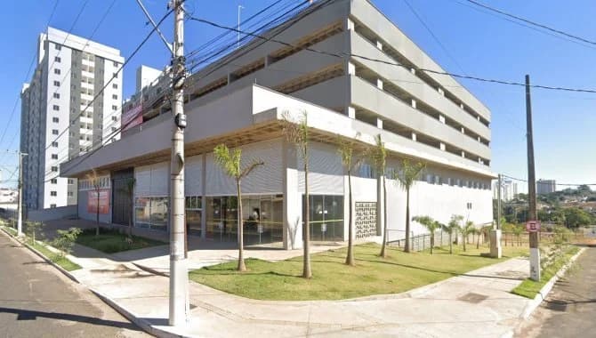 Foto 1 de 6: Comercial em leilão em Uberlândia - MG, bairro Martins — Galpão Comercial (2º Pavimento) e Mezanino com 2.544 m² (área privativa principal) no Condomínio Park Martins - Uberlândia - MG