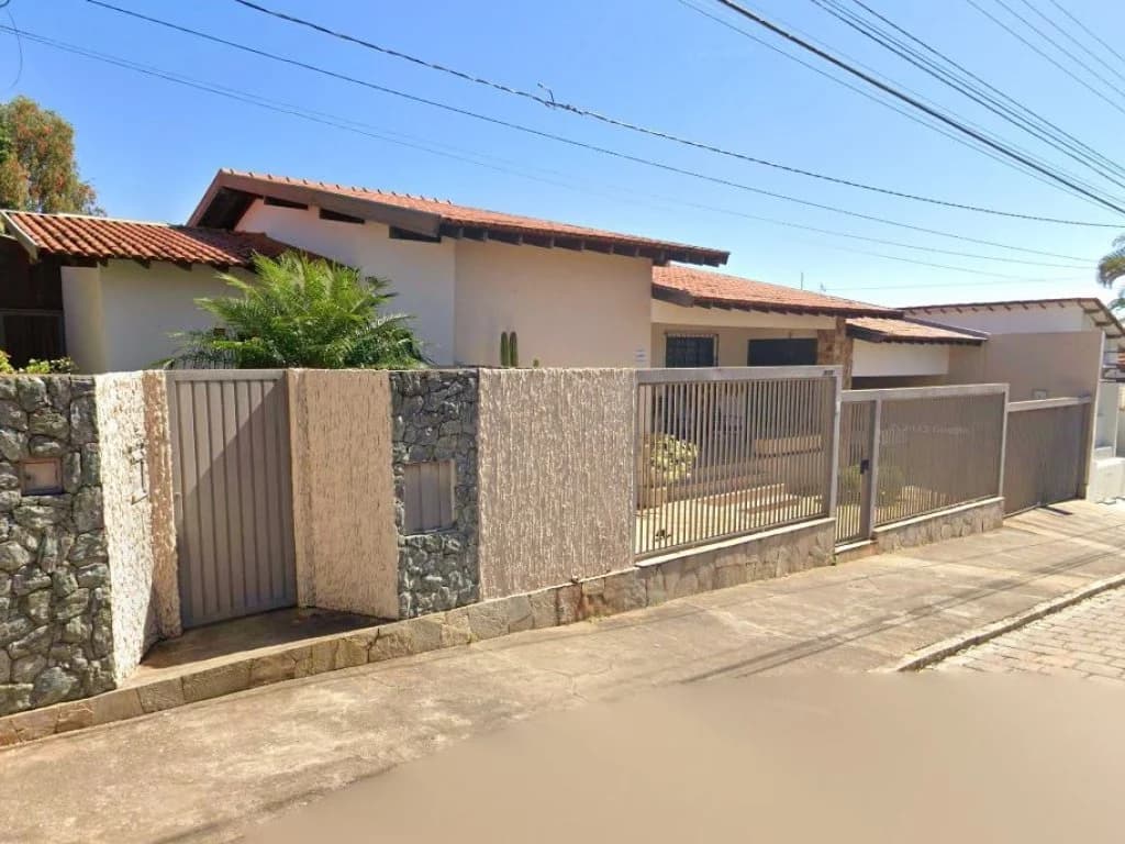 Foto 5 de 5: Casa em leilão em Garça - SP, bairro Ferrarópolis — Casa 249 m² - Ferrarópolis - Garça - SP
