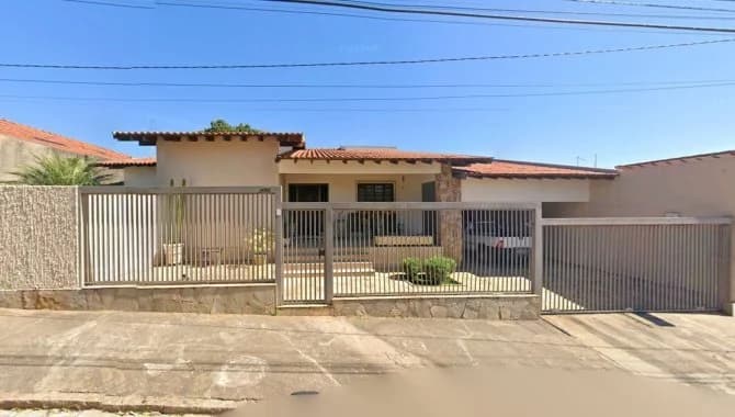 Foto 1 de 5: Casa em leilão em Garça - SP, bairro Ferrarópolis — Casa 249 m² - Ferrarópolis - Garça - SP